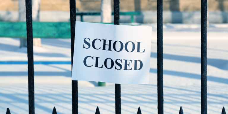 Scottish Primary School Closes After ‘Suspected’ Omicron Outbreak