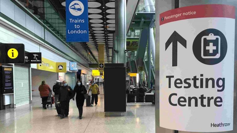 Tory Backbenchers Call for Aviation Sector to Be Reopened