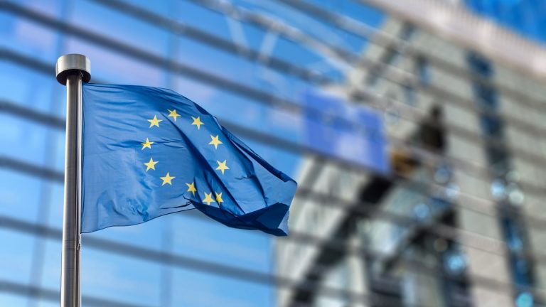 EU Commission to End AstraZeneca and Johnson & Johnson Vaccine Contracts at Expiry