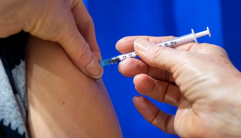 Tens of Thousands of 12-15 Year-Olds Vaccinated in Ireland as Roll-Out Extends