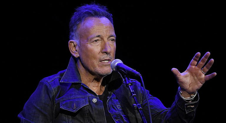Those Who Have Had AstraZeneca Vaccine – or No Vaccine at All – Banned From Upcoming Bruce Springsteen Show