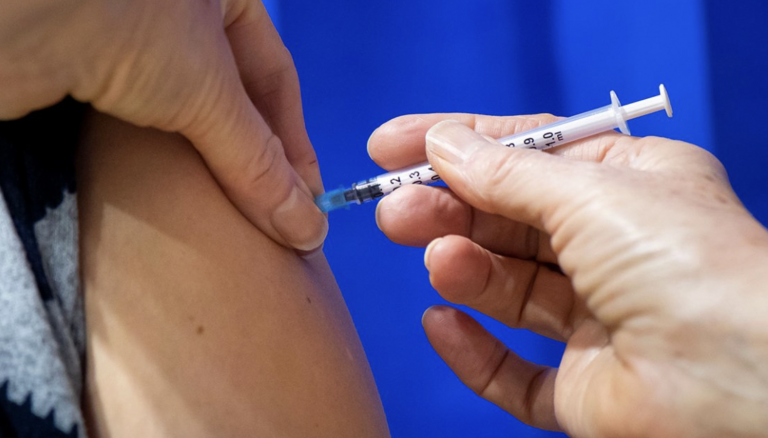 Young People Told to “Grab a Jab” Without Needing to Make an Appointment This Weekend