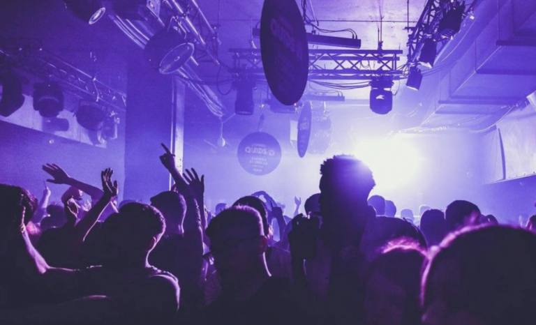 Nightclubs to Ignore Government Plea to Check Customers’ Vaccine Status