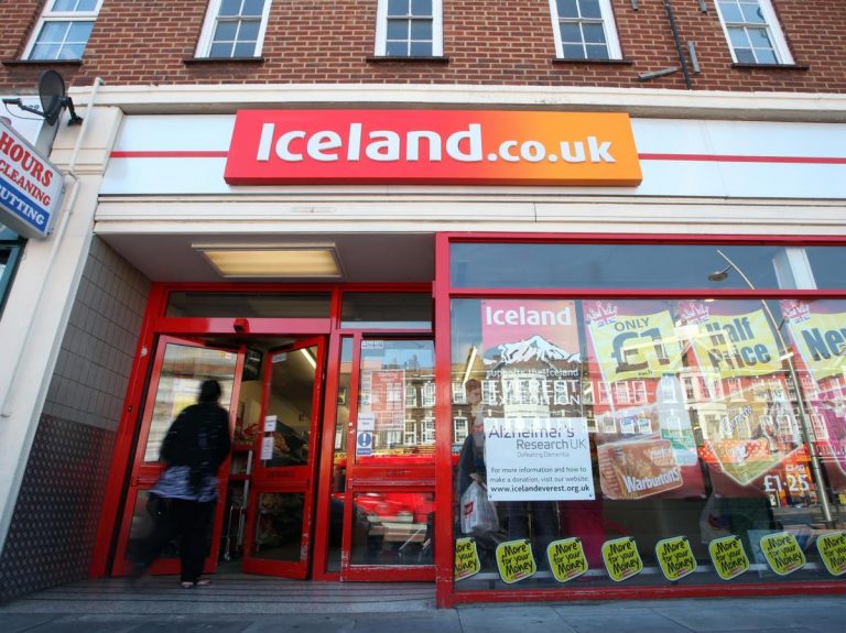 Iceland Forced to Hire Thousands More Staff Because of “Pingdemic” Shortage