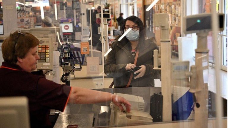 Supermarkets Planning to Scrap Plastic Screens