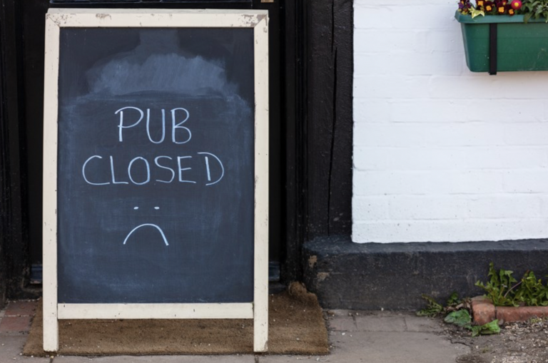 One in 10 Pubs and Restaurants Forced to Close Last Month Due to ‘Pingdemic’
