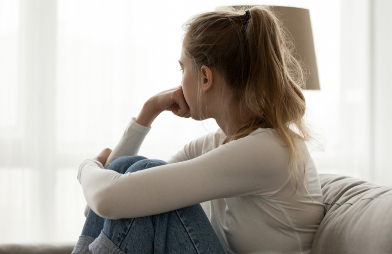 Students Need Help Addressing “Socialisation Issues” Following More Than a Year of Lockdowns, Says University Official
