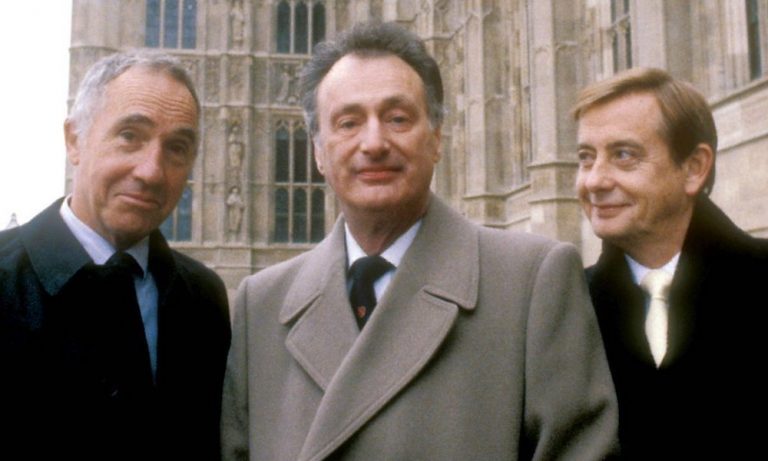 COVID-19 and ‘Politician’s Logic’