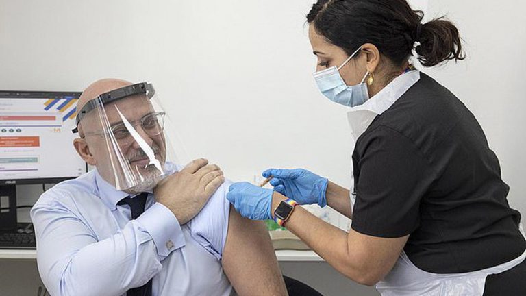 English Patients Could Get Routine Annual Covid Jabs at Same Time as They Get Flu Vaccinations, Says Nadhim Zahawi
