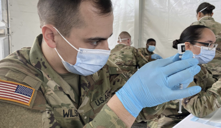 Hundreds of Thousands of U.S. Troops Still Not Fully Vaccinated Despite Looming Deadlines