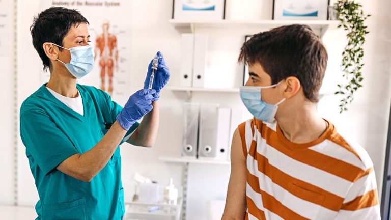 Independent Sage Accuses JCVI of Being “Anti-Vax”!