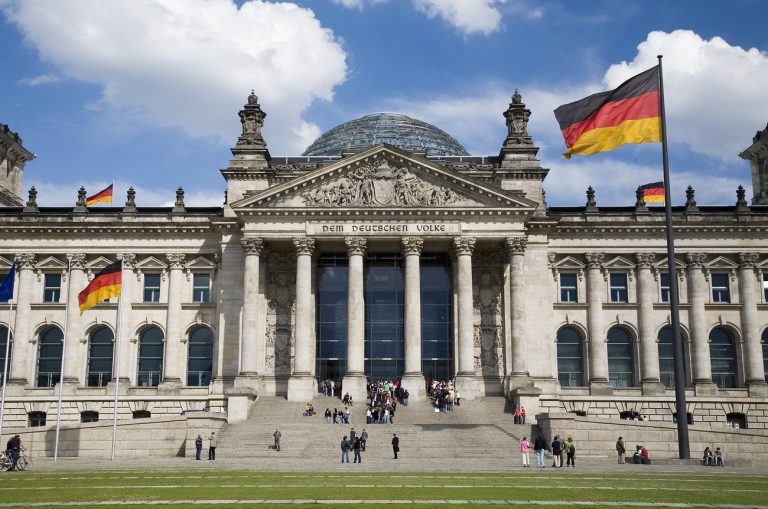 German Leaders to Debate Imposing National Restrictions On The Unvaccinated