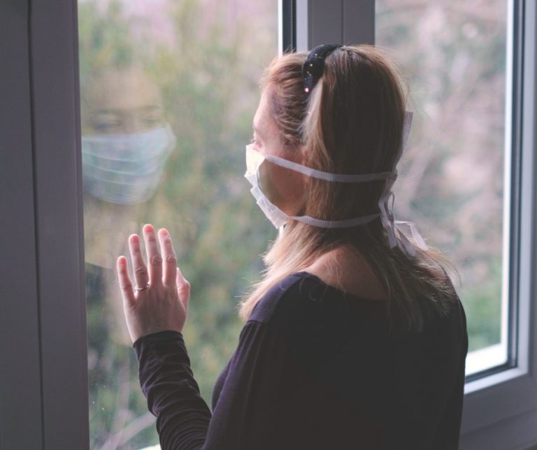 Lockdown Loneliness Has Cost Australia $2.7 Billion AUD Per Year