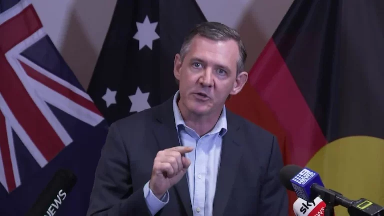 Australian Politician Smears Those Opposed to Vaccine Mandates as “Anti-vaxxers”
