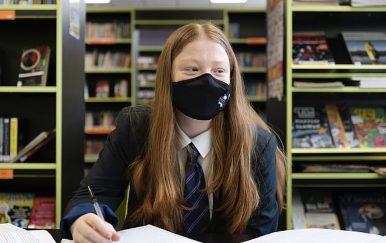 Thousands of English Schoolchildren Forced to Wear Masks