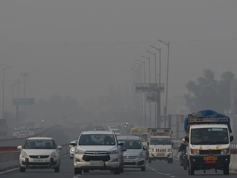 New Delhi Could Impose Lockdown to Combat Pollution