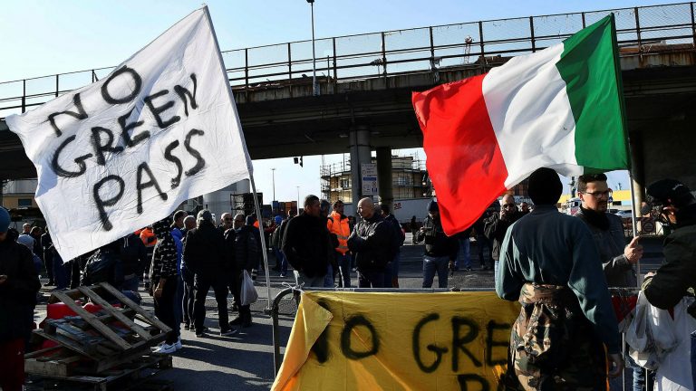 Italy to Place Further Restrictions on the Unvaccinated with ‘Super Green Pass’
