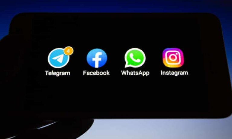 Unvaccinated Australians Fired for Opposing Vaccine Mandates Take to Social Media to Find Work