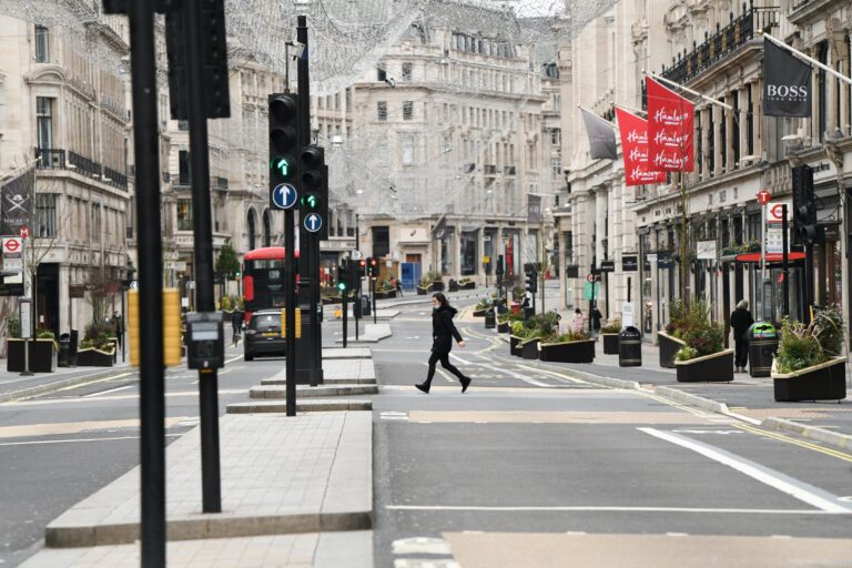 Scotland Suffers 48% Decline in Boxing Day Footfall Compared With Pre-Pandemic Levels