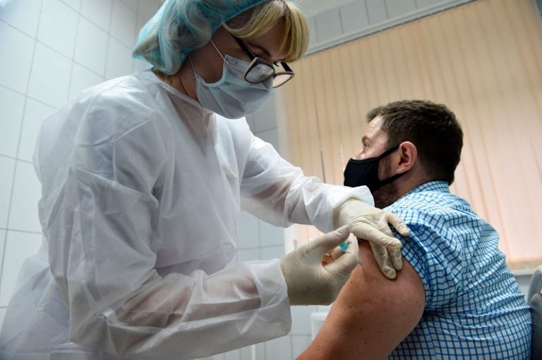 Australia’s Chief Pharmacist Says The Public “Need To Accept” Booster Jabs And Mask Wearing For Years To Come