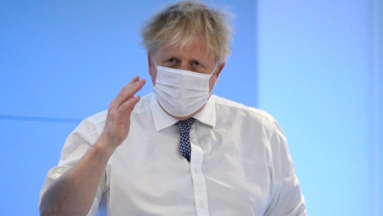 Government Considering Pausing NHS Vaccine Mandate Over Fears 70,000 Workers Would be Sacked