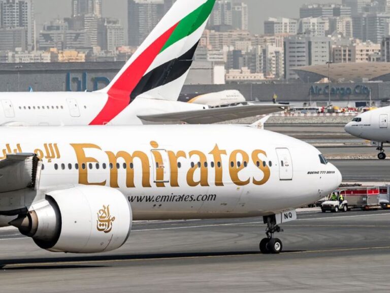 UAE Bans Citizens From Leaving Country Without Third Vaccine Dose