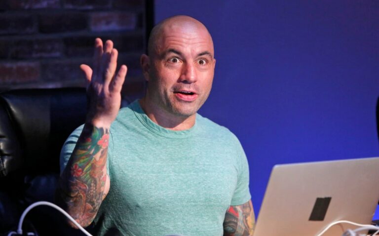 Joe Rogan Apologises to Spotify and Says He Will “Balance Out Controversial Viewpoints”