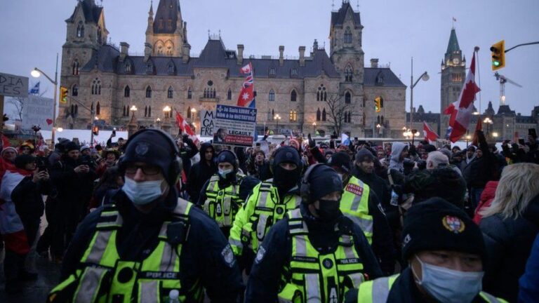 Trudeau Invokes Emergency Powers to Freeze Freedom Convoy Protesters’ Bank Accounts