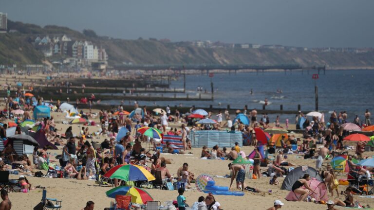Now Met Office Changes Definition of ‘Heatwave’ to Include a Few Warm Summer Days