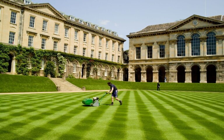 Oxford College Admits it Was Wrong to Cancel Christian Group