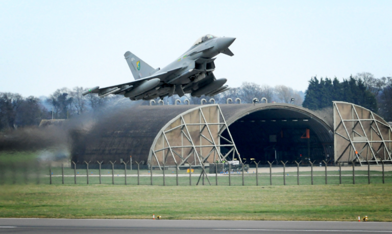 Fresh Doubts Emerge About 40.3°C U.K. Temperature Record Next to Airfield Runway