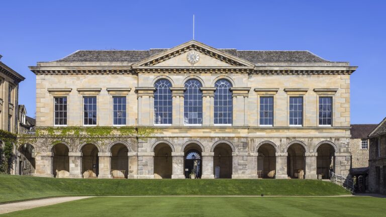 Oxford ‘Investigates’ Professor for Email He Sent 26 Years Ago