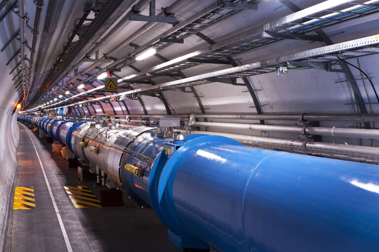 The Large Hadron Collider and the War in Ukraine
