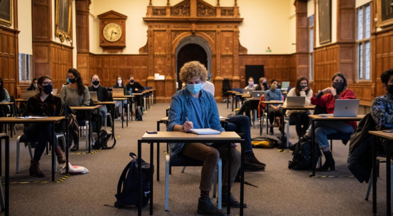 80,000 Students Take Their Universities to Court For Refunds on Degrees Disrupted by Lockdown