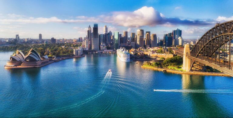 One in Two Brits Want to Quit ‘Broken Britain’ for a Move Down Under