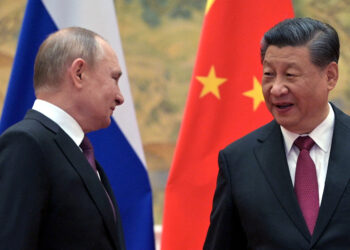 FILE PHOTO: Russian President Vladimir Putin attends a meeting with Chinese President Xi Jinping in Beijing, China February 4, 2022. Sputnik/Aleksey Druzhinin/Kremlin via REUTERS