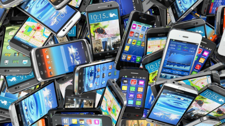 Experts Gather to Warn of Health Dangers of 5G Radiation