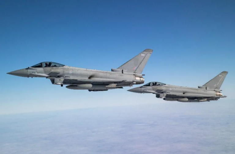 RAF Head “Apologises Unreservedly” After Inquiry Finds Force Discriminated Against White Men