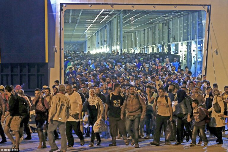 Europe Successfully Closed its Borders to the Unvaccinated. Why Can’t it Stop Illegal Immigrants Pouring in?