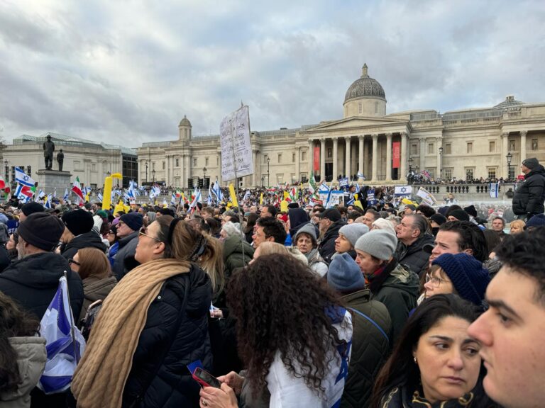 Thousands Call for Release of Hostages at Pro-Israel Rally in London