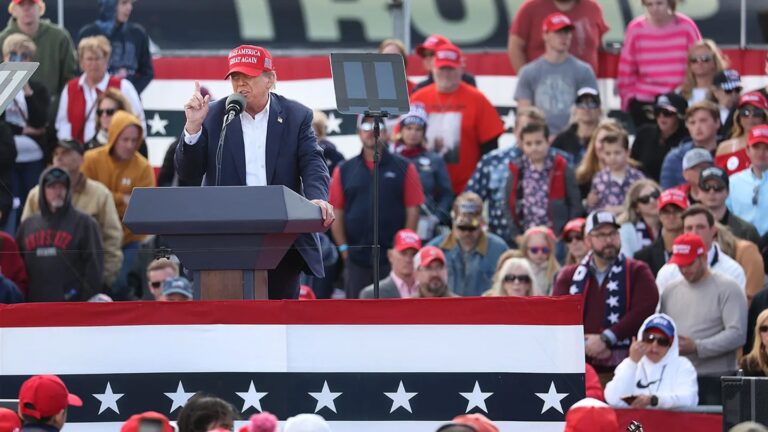 Conservatives Fume After ‘Deceptive’ Headlines Take Trump’s ‘Bloodbath’ Comment Out of Context