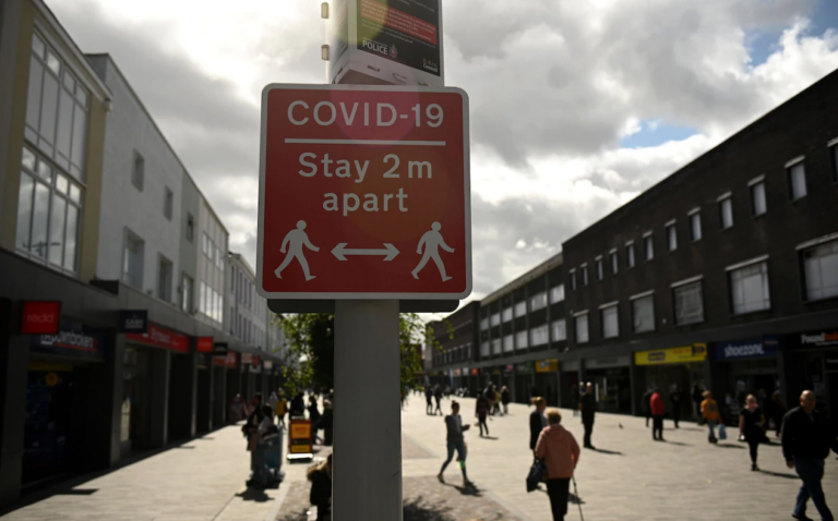 Pull Down Covid-Era Signs That Are a Reminder of the “Futility and Madness” of Lockdown, Scientists Tell Government