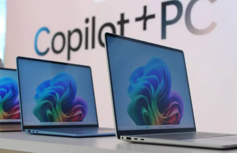 Microsoft Announces Feature That Saves a Screenshot of Your Computer Every Few Seconds. What Could Go Wrong?