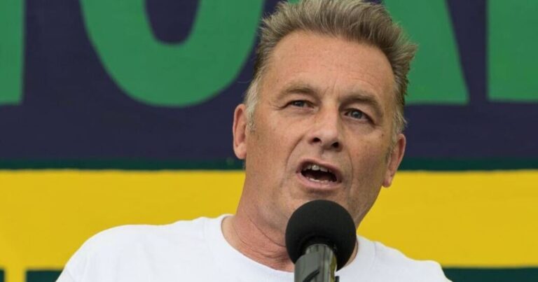 Chris Packham Urges Barclays Customers to Set Themselves on Fire