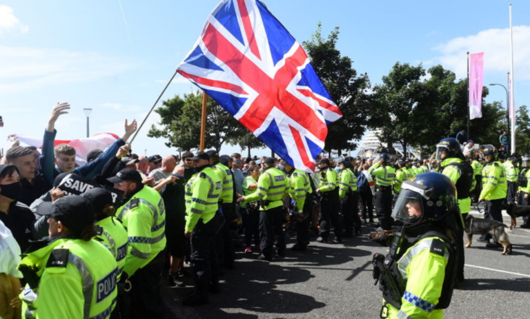 Covid-Style Controls Should Be Used to Stop the Riots, Says Government Adviser