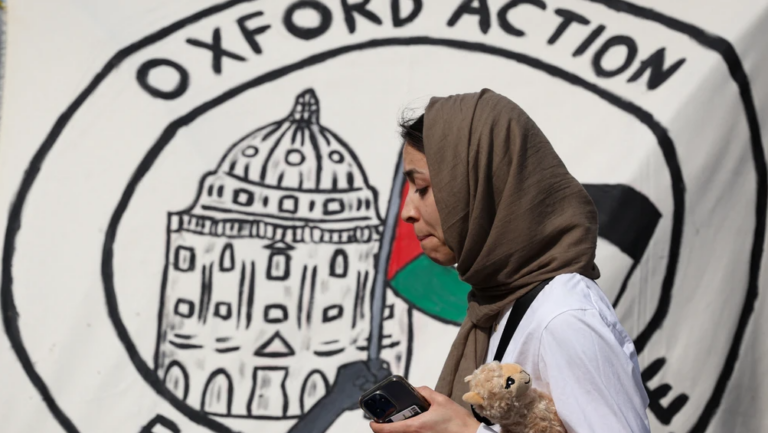 Oxford is Having a Cruel Laugh at the Expense of Jewish Students