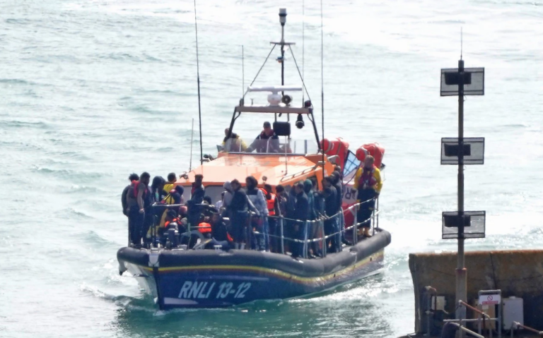 France and U.K. Need “Showdown” Over Channel Crossings Because of Britain’s Lax Labour Laws, Calais Mayor Demands