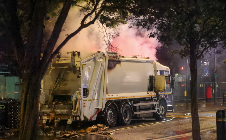 Electric Bin Lorry Bursts into Flames in Central London