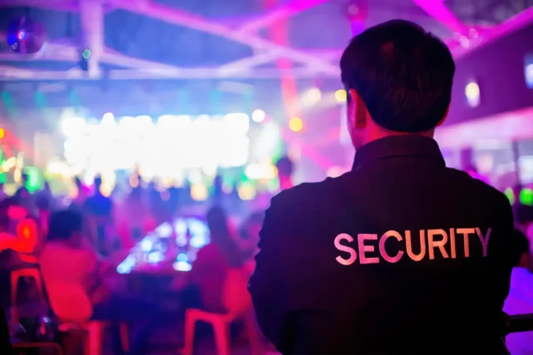 Pubs Will Have to Employ ‘Banter Bouncers’ Under Labour’s Plans to ‘Protect’ Workers From Overhearing ‘Offensive’ Conversations