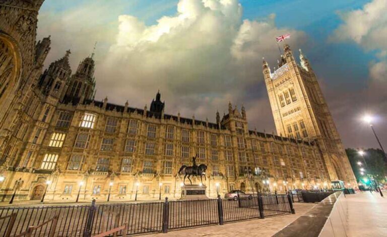 Parliament Heat Pump Drive Suspended Over “Noise Complaints”